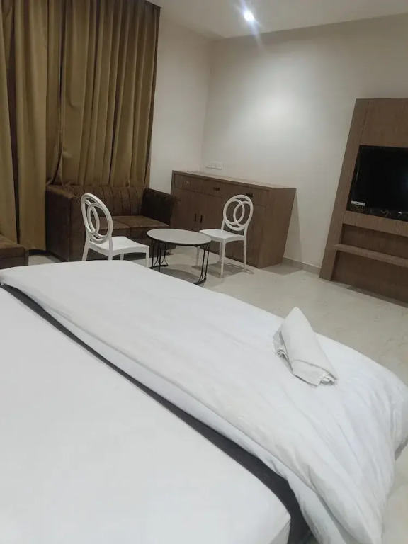 Hotel Satkar Inn
