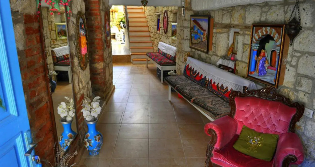 Alacati Asmali Konak Hotel