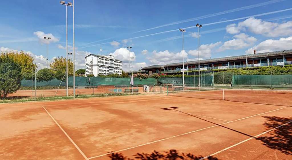 Aris Garden Hotel