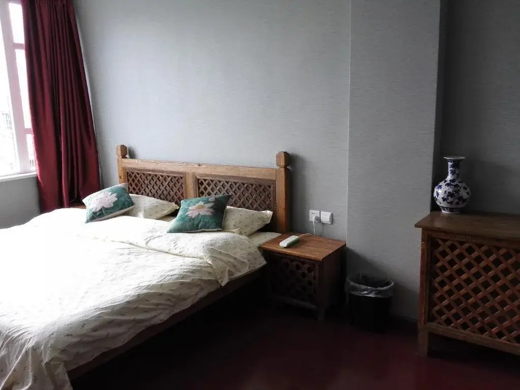 Mama Naxi Guesthouse