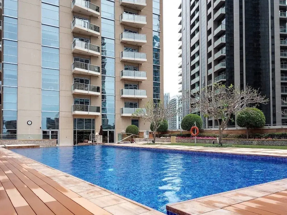 Visually Stunning 2BR in Dubai Marina - Sleeps 5!