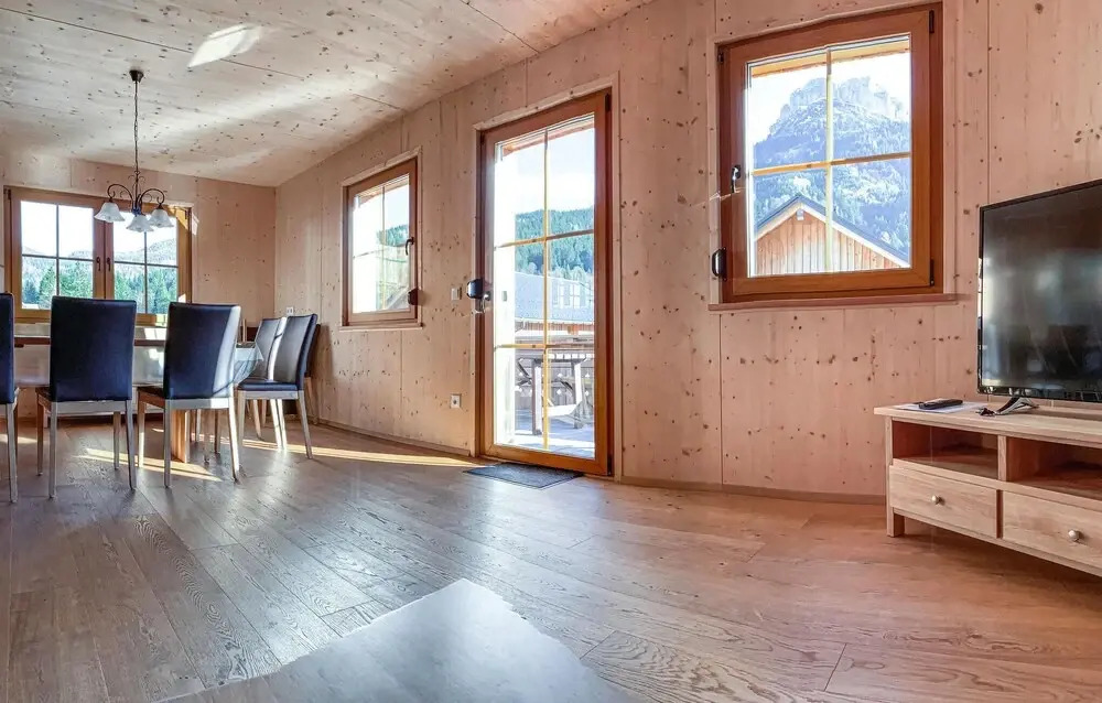 Beautiful Home in Altaussee With 3 Bedrooms, Sauna and Wifi