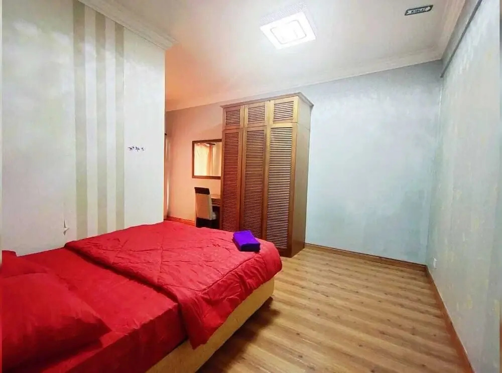 Ber-Santai at Marina Court