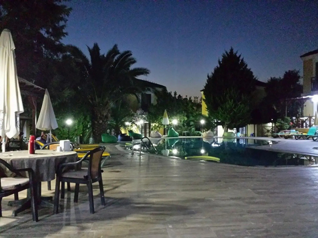 Gondol Apartments