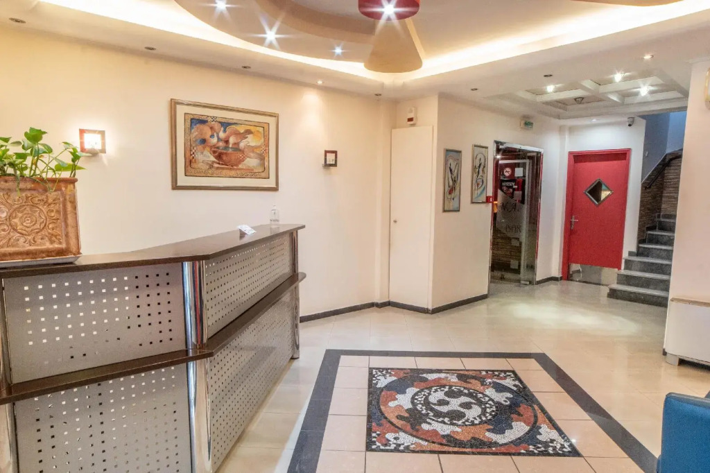 Argo Hotel Piraeus