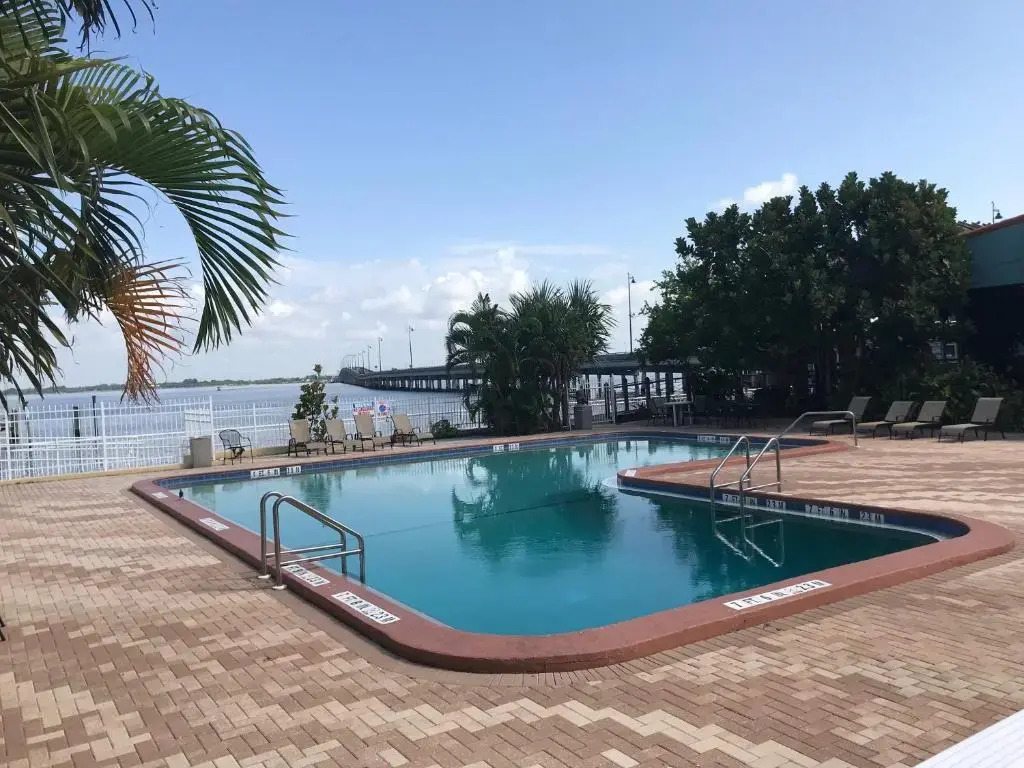 Punta Gorda Waterfront Hotel & Suites