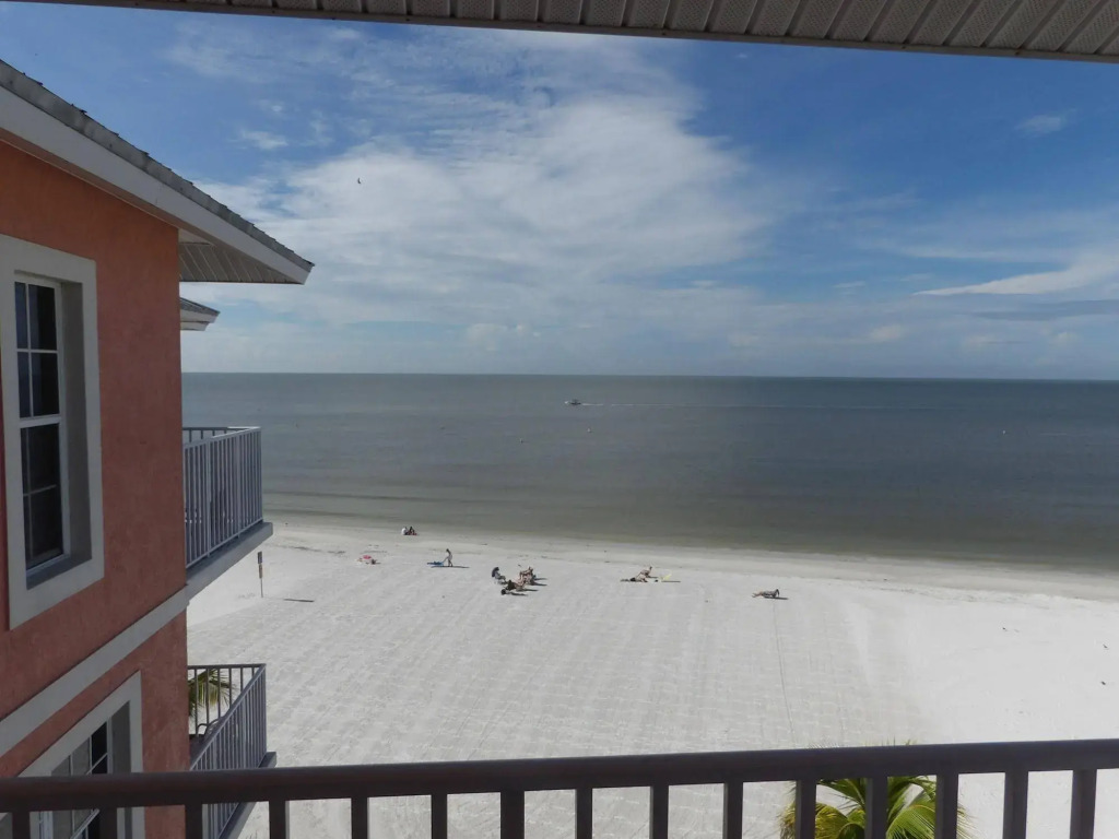 Edison Beach House