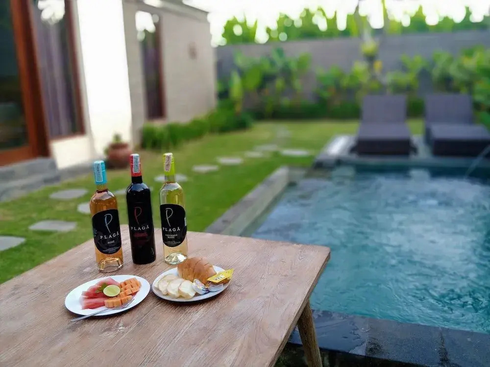 Three Gold Luxury Private Villas