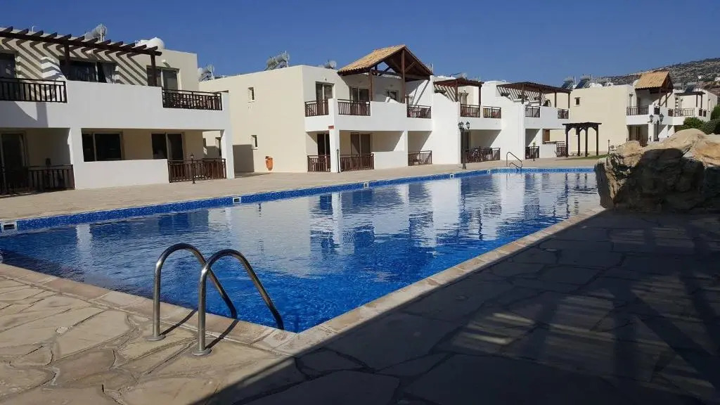 2 bedroom apartment E8 located pool level, sea view, FREE WIFI