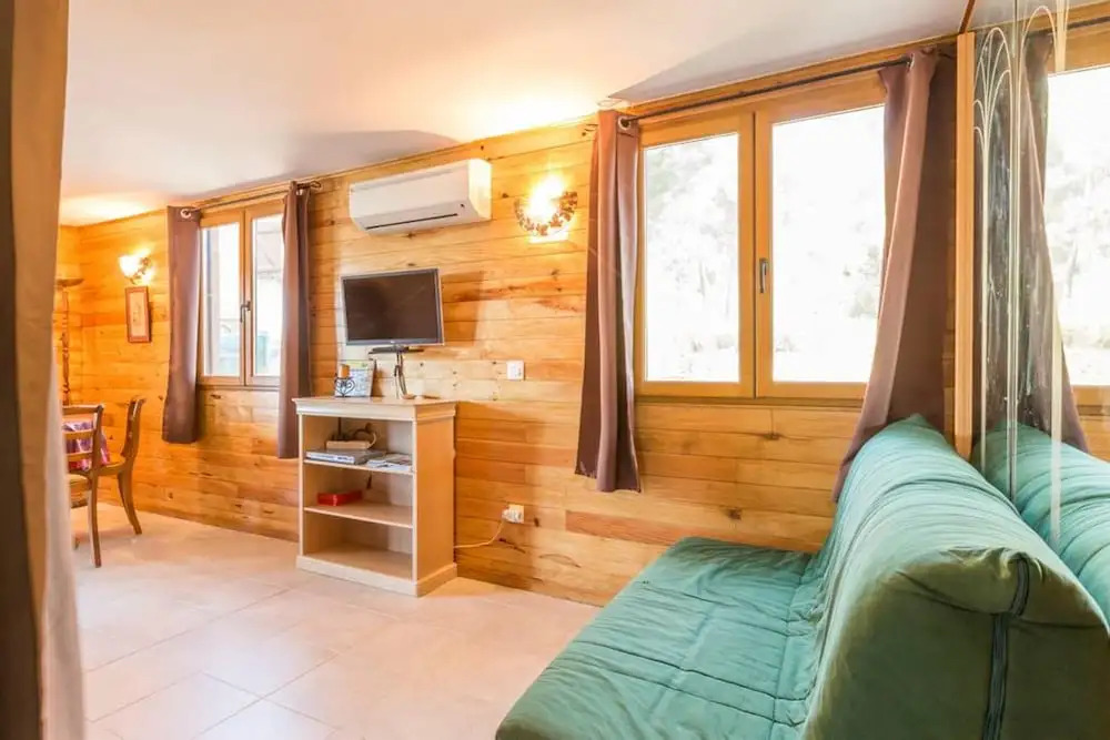 Chalet with 2 Bedrooms in Le Beausset, with Wonderful Mountain View, Private Pool And Enclosed Garden - 8 Km From the Beach