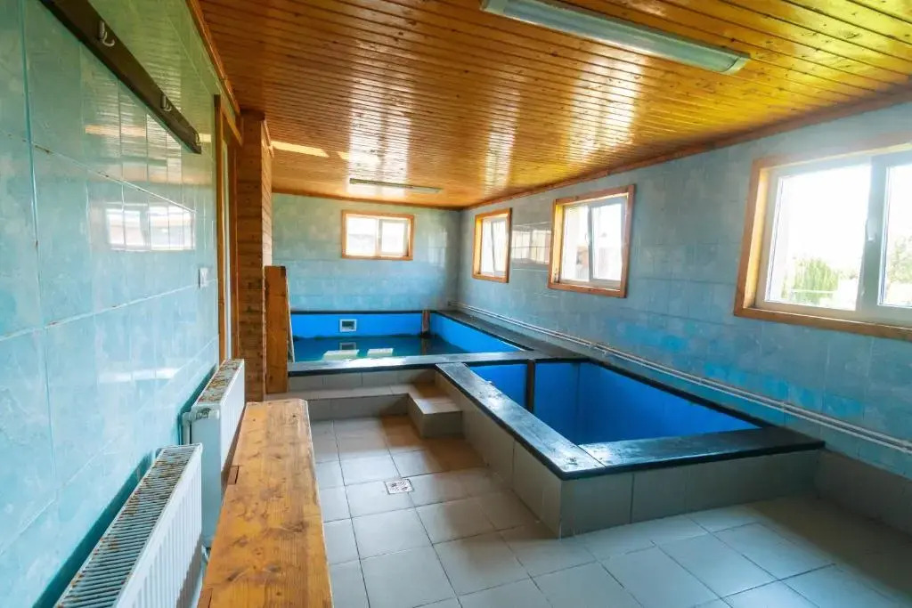 Pensiune agroturistică "Casa Teodora"