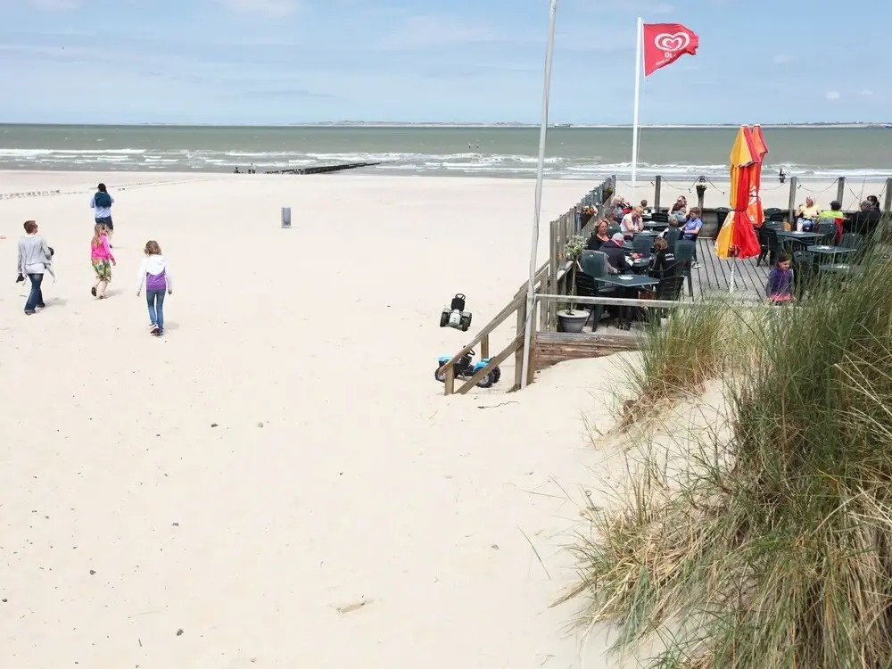 Detached, Well-Kept Holiday Home with Wifi, Beach at 500 M