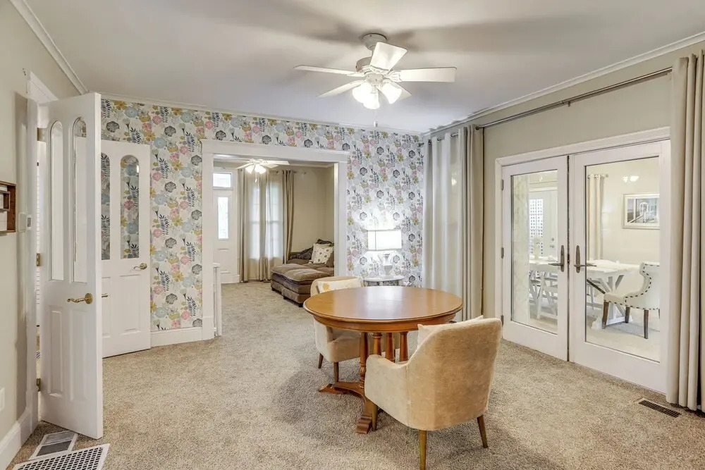 2 Mi to Dtwn: Charming Sandusky Getaway w/ Hot Tub