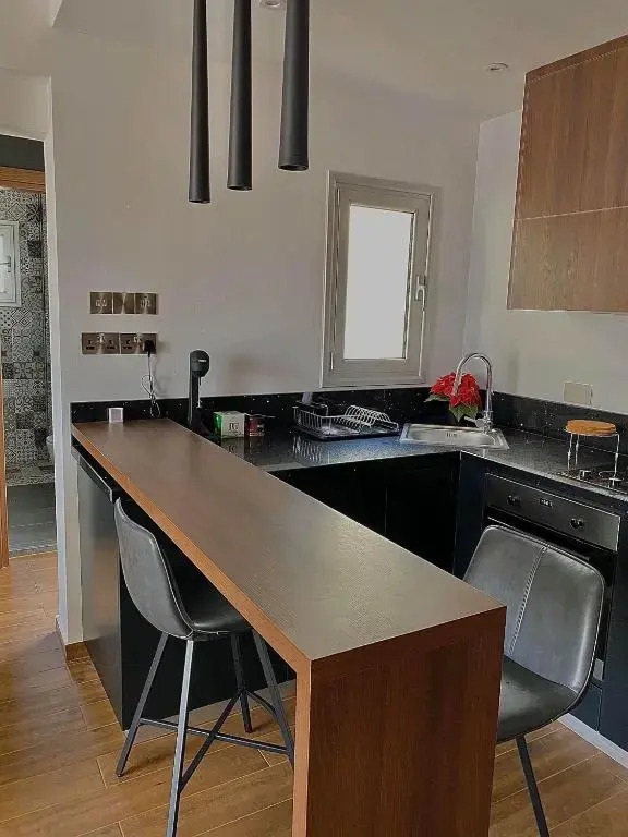 Pearl City View Apartment