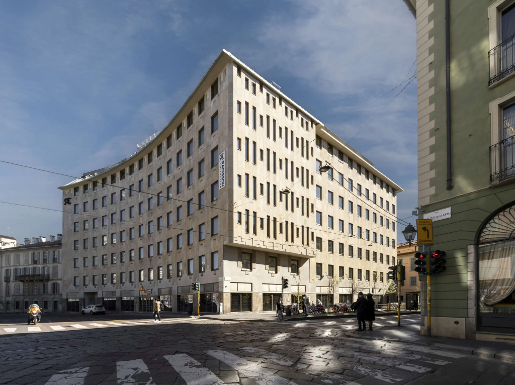 Отель Radisson Collection Hotel, Santa Sofia Milan