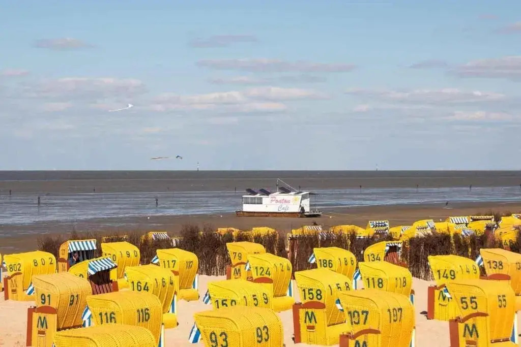 Ferienwohnung-1-im-Haus-Seeluft-Duhnen-Strandnah-und-mit-Meerblick