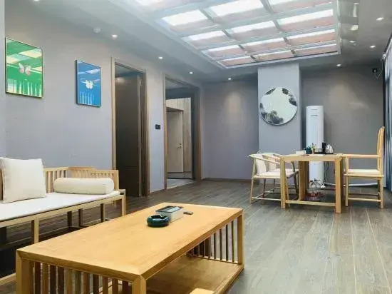 Urba Hotel (Tekes Bagua City Tai Chi Eye Ferris Wheel Branch)