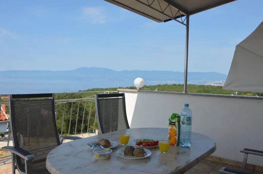 Apartment Lucija