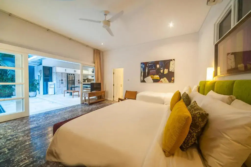 Bathhouse Executive Residence
