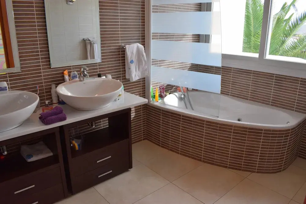 306-magnífica Casa con Piscina y Amarre