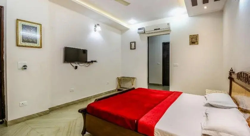 Stay Royal Bed & Breakfast