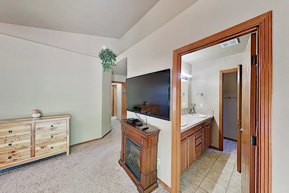 1737bra3 4 Bedroom Home