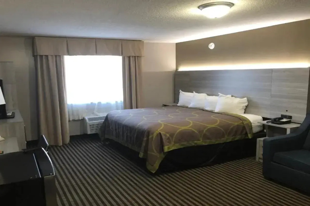 DuPont Suites - Louisville