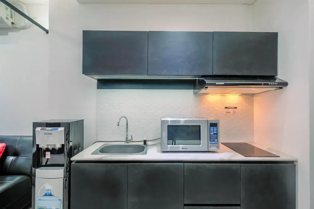 Luxury 2BR Apartment at Pejaten Park Residence with Bathtub