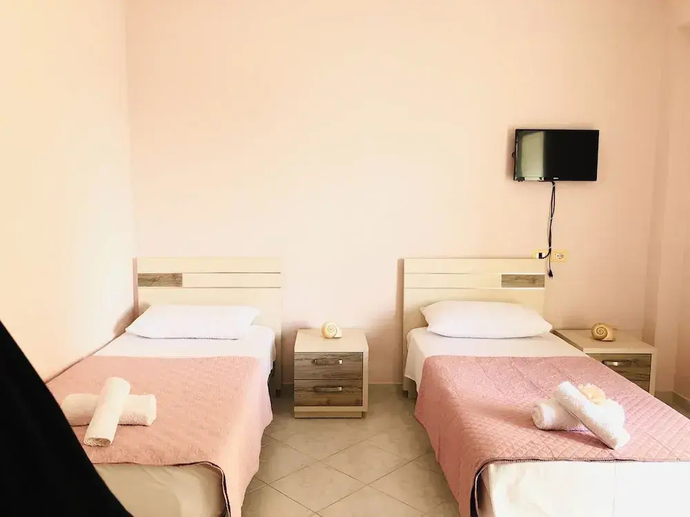 Briken Aparthotel