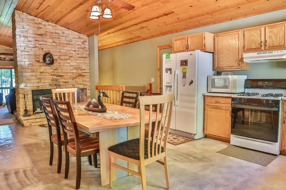 Esox Inlet - 4 Br Home