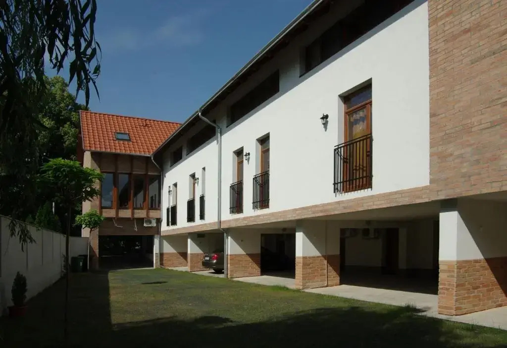 Nefelejcs Apartman