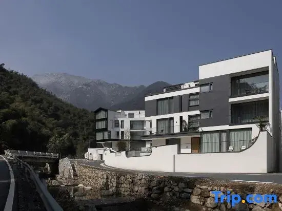 Mountain Bliss · Whispering Haven Healing Hideaway (Anji Cloud Grasslands Branch)