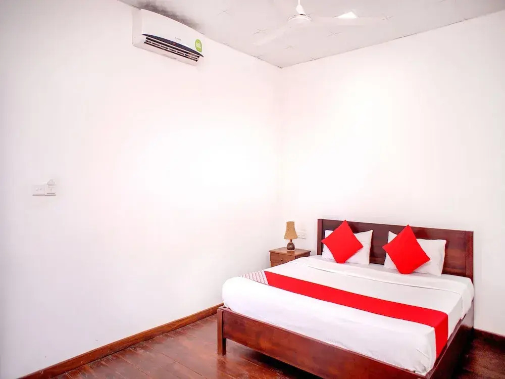 OYO 260 Disenro Resorts