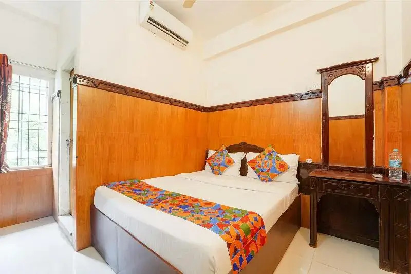 OYO 40141 Ascot Hotel