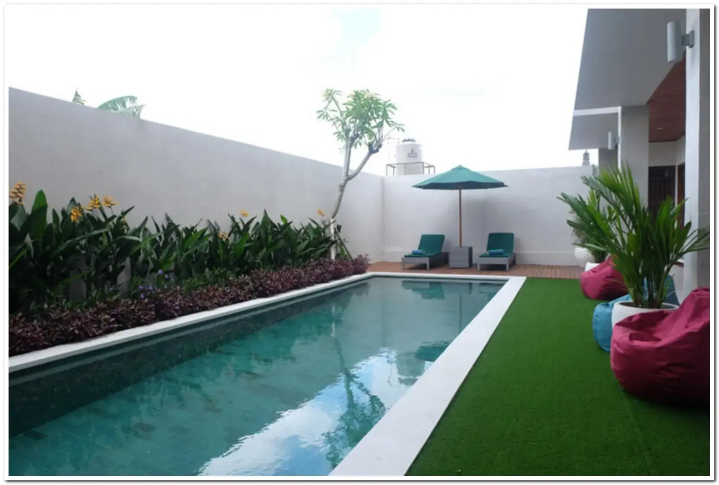 RedDoorz Plus near Canggu Beach