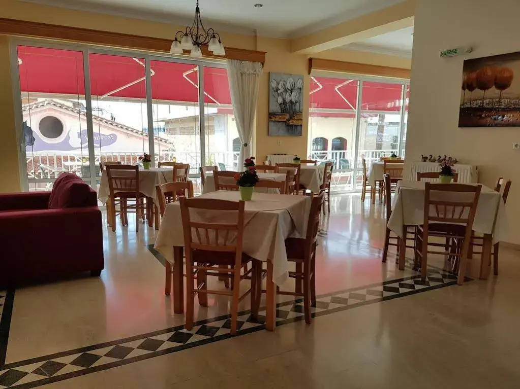 Brati II Beach Hotel