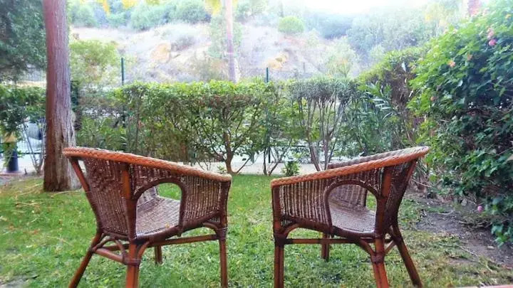 Apartamento espacioso muy tranquilo y con jardines cercano a la playa y con 06 piscinas