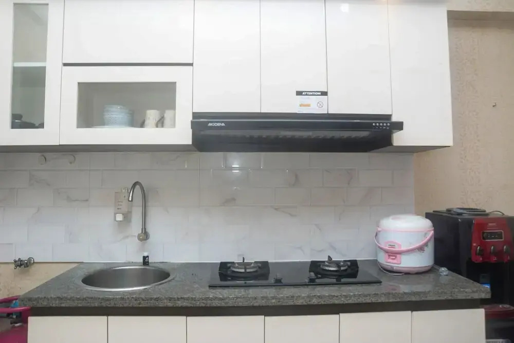 Modern and Comfortable 2Br Bassura City Apartment Near Mall
