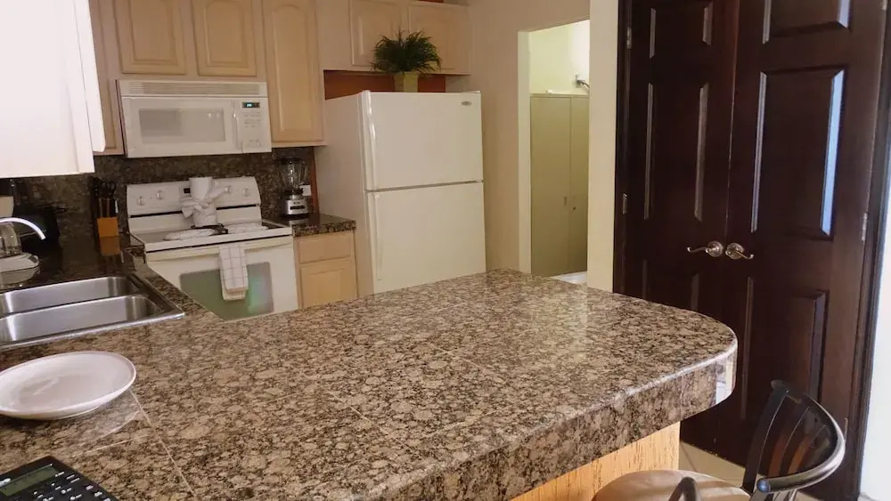 Grande 402- 1 Br Condo