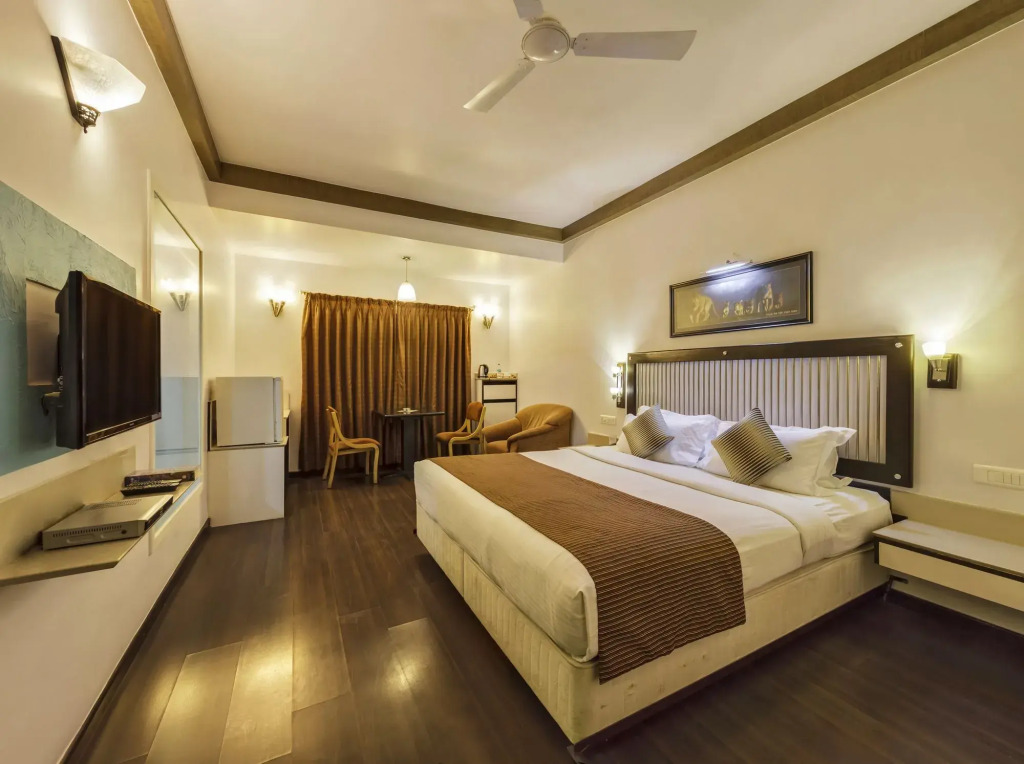 Hotel Vrishali Executive