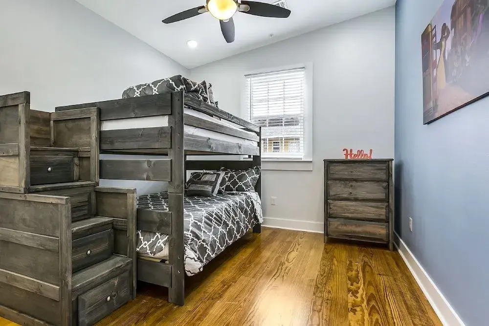 Newly Renovated 4BD Penthouse