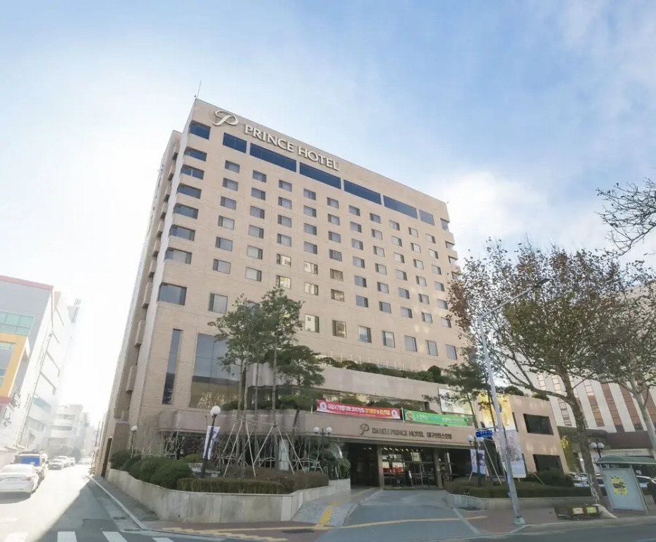 Prince Hotel