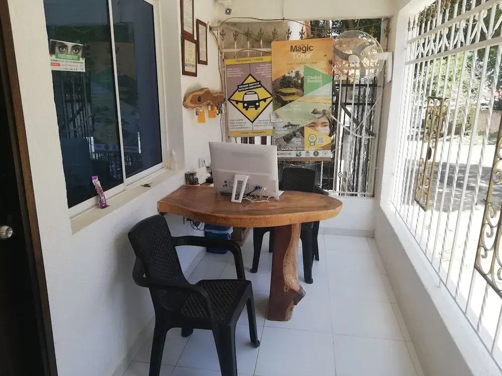 Hostal Fura y Tena