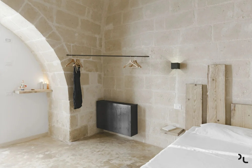 Hydria Rooms
