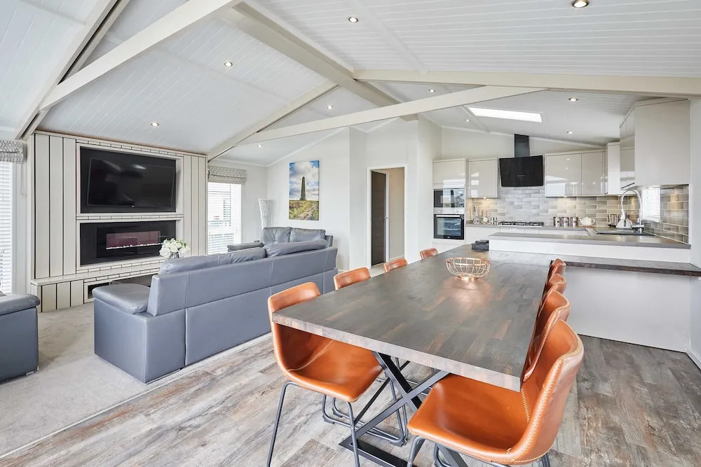 Host Stay Henry Bolckow Lodge
