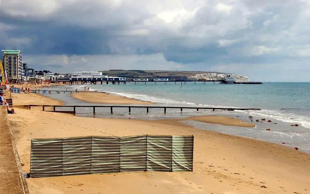Sandown Seaside Apartment Ground Floor 4