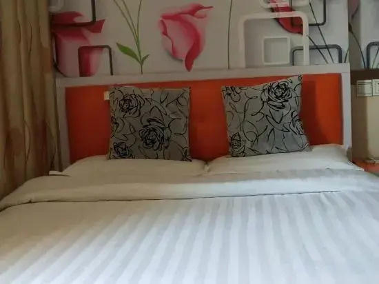 Yuebin Chain Hotel Shanghai Xinqiao