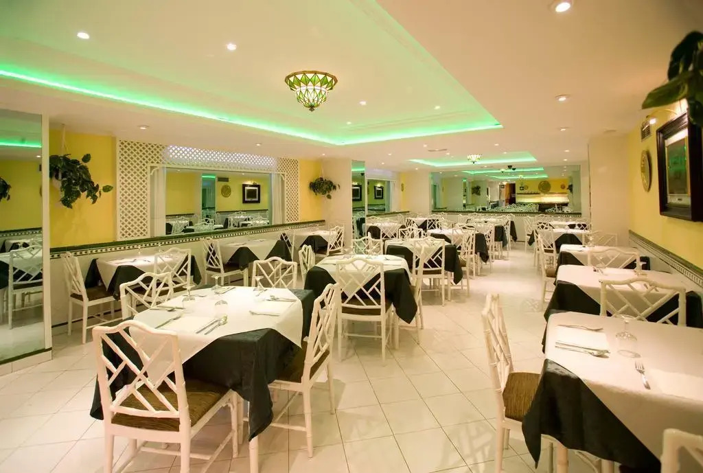 Hotel Noy