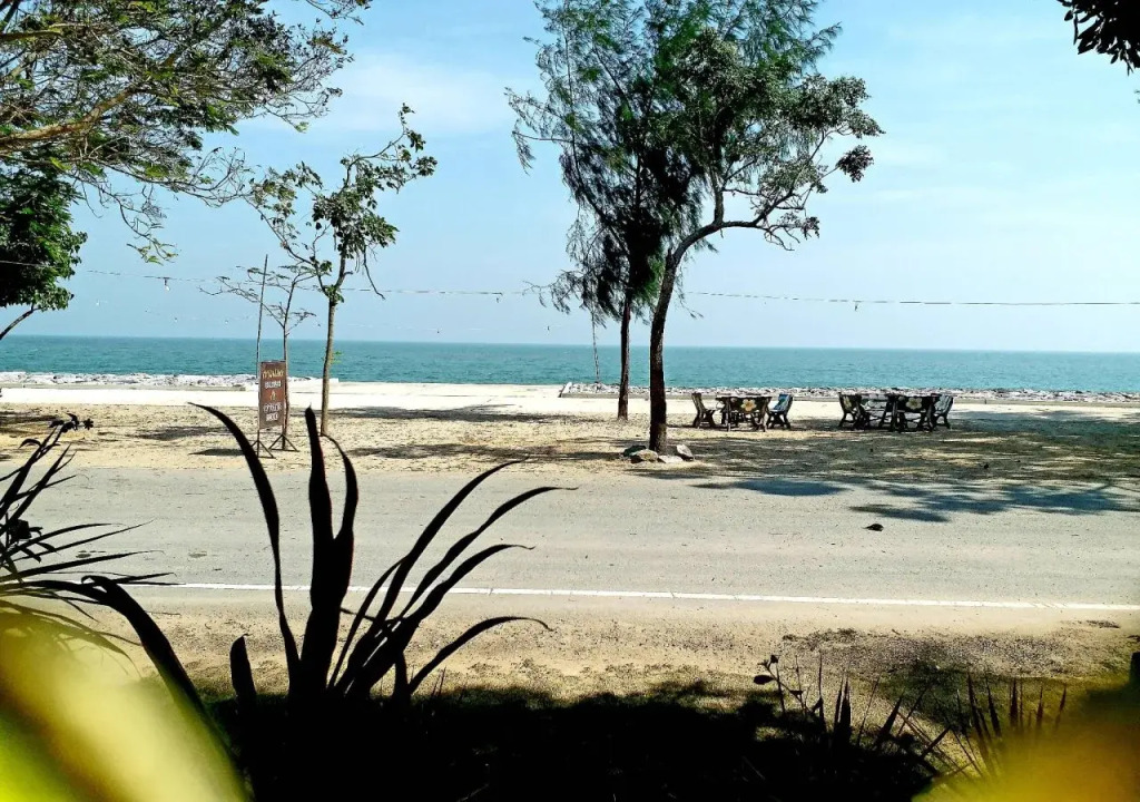 Pranmanee Beach Resort