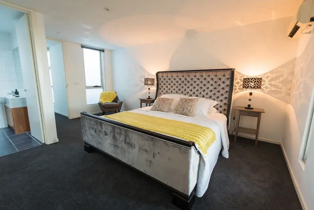 By Concierge - 'Daphne' DESIGNER Abode